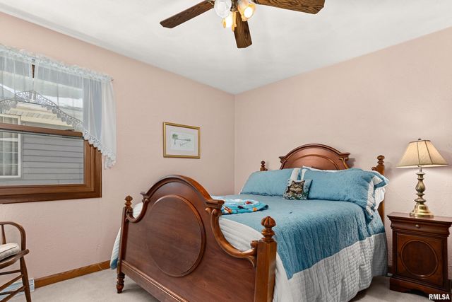 2110 HIGHWOOD Avenue, Pekin, IL 61554