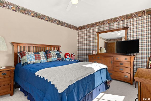 2110 HIGHWOOD Avenue, Pekin, IL 61554