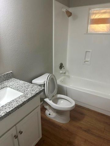 15115 Lance Circle, Houston, TX 77053