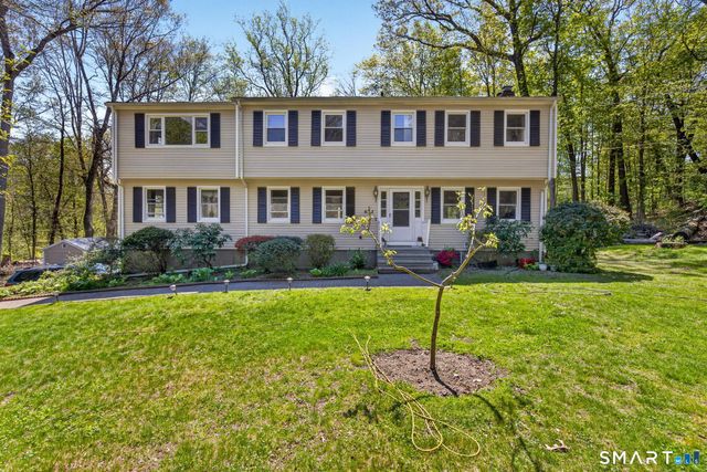 482 Luba Drive, Orange, CT 06477