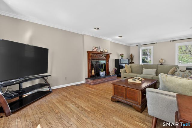 482 Luba Drive, Orange, CT 06477