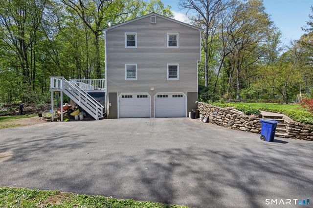 482 Luba Drive, Orange, CT 06477