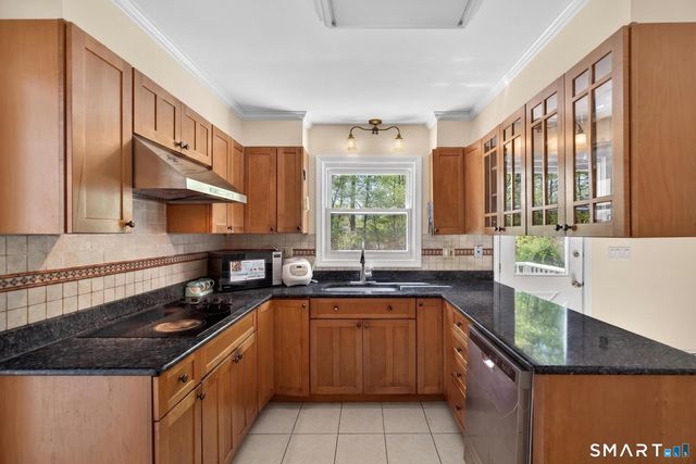 482 Luba Drive, Orange, CT 06477