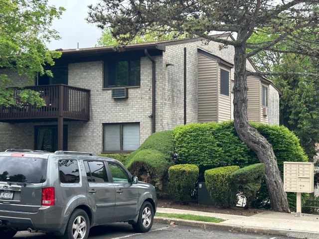 2 Secora Road C20, Monsey, NY 10952