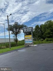 200 ISLAND PLAZA CT #208, Stevensville, MD 21666