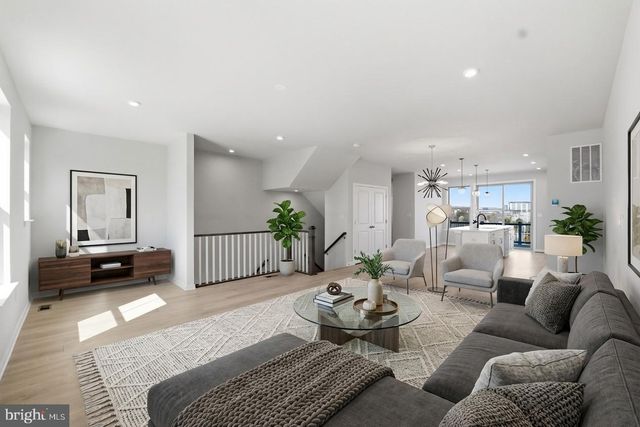 19712 SEPIA SQ, Ashburn, VA 20147