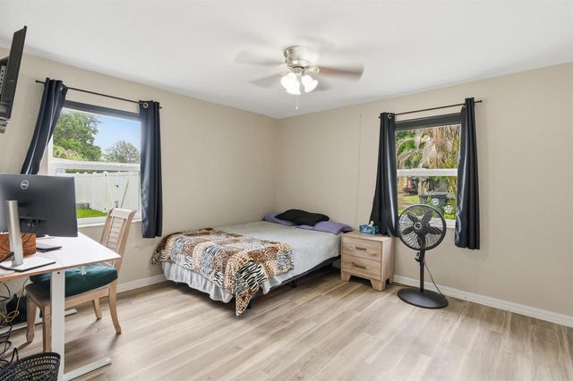 1815 S 30th Street, Fort Pierce, FL 34947