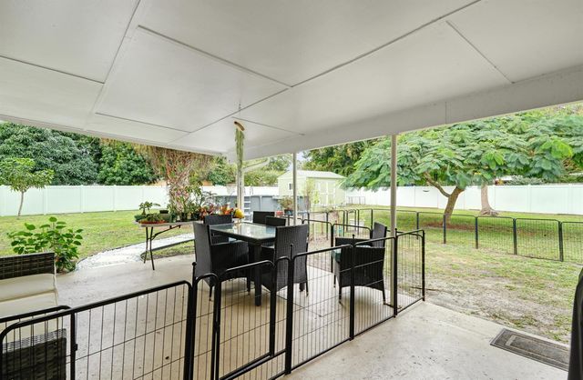 1815 S 30th Street, Fort Pierce, FL 34947
