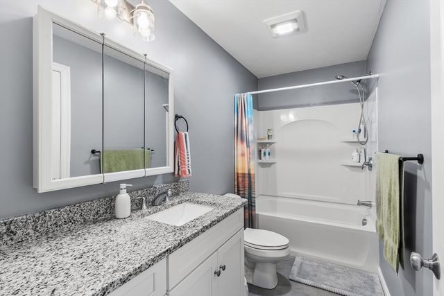 3 William Dr 3, Douglas, MA 01516
