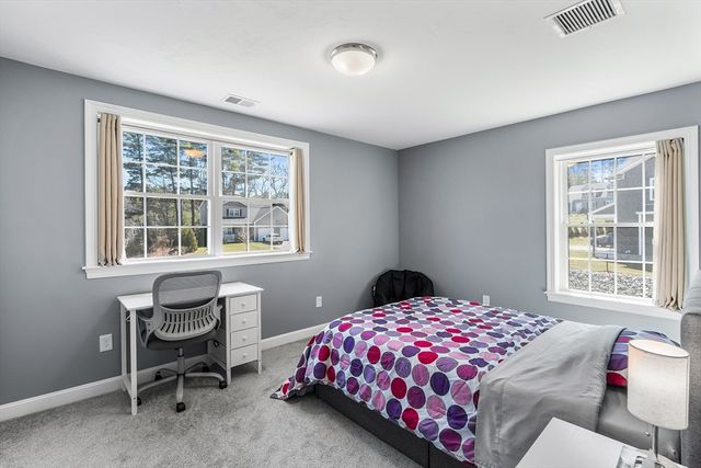 3 William Dr 3, Douglas, MA 01516