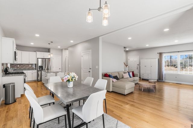 3 William Dr 3, Douglas, MA 01516