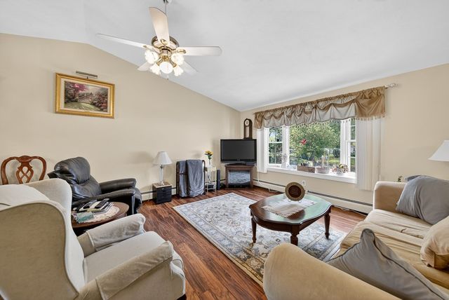 2 Garner Avenue, Johnston, RI 02919