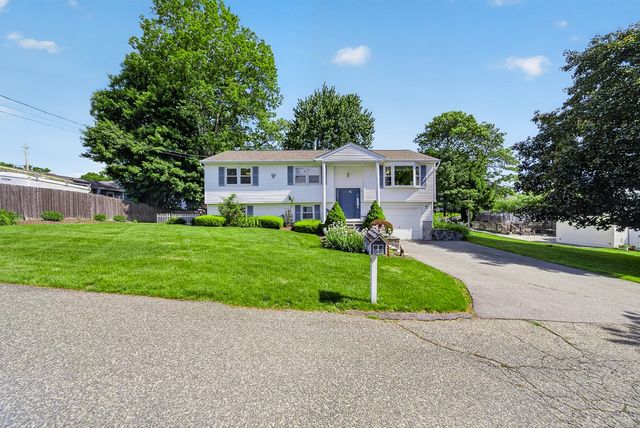 2 Garner Avenue, Johnston, RI 02919