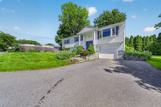 2 Garner Avenue, Johnston, RI 02919