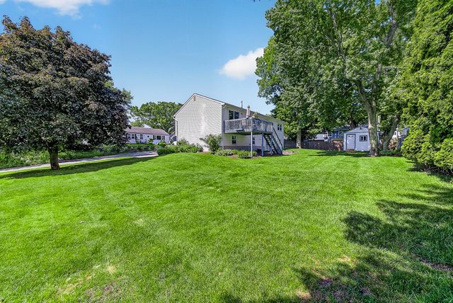 2 Garner Avenue, Johnston, RI 02919