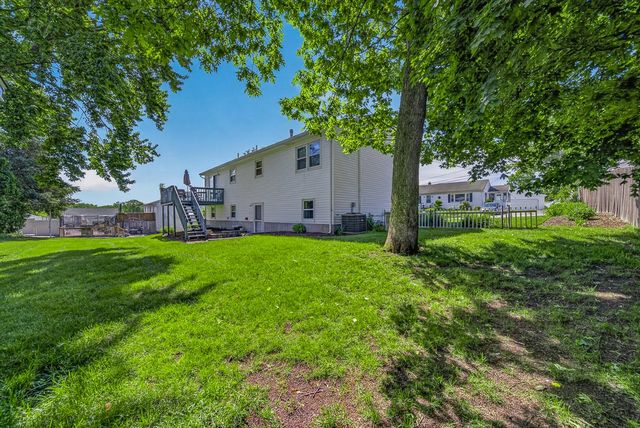 2 Garner Avenue, Johnston, RI 02919