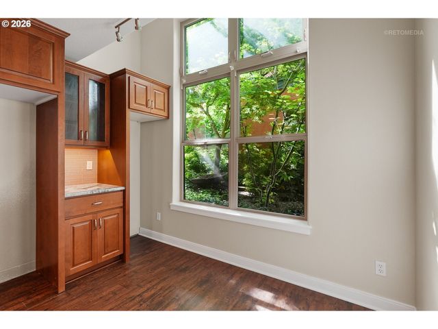 6279 Ne CARILLION Dr 102, Hillsboro, OR 97124