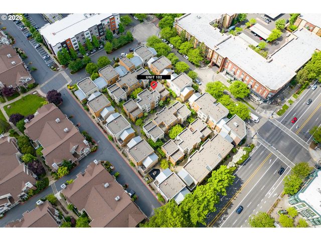 6279 Ne CARILLION Dr 102, Hillsboro, OR 97124