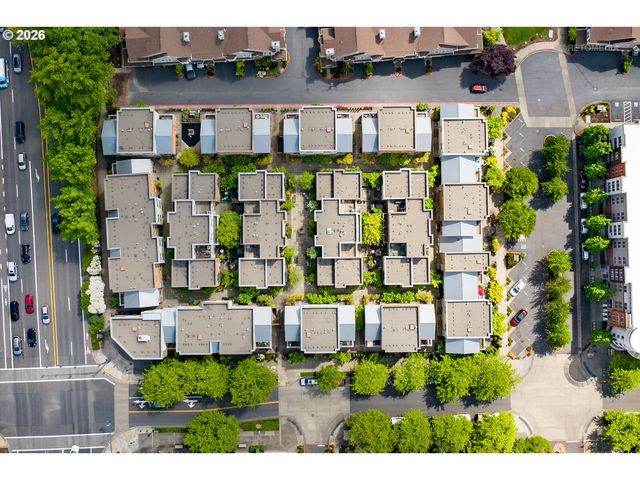 6279 Ne CARILLION Dr 102, Hillsboro, OR 97124