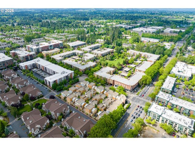 6279 Ne CARILLION Dr 102, Hillsboro, OR 97124