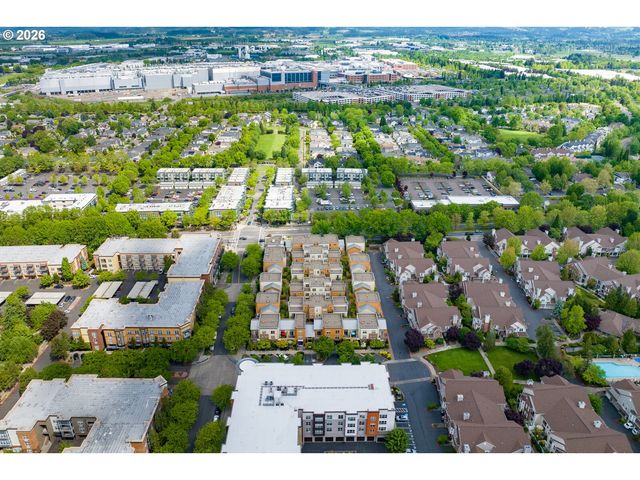 6279 Ne CARILLION Dr 102, Hillsboro, OR 97124