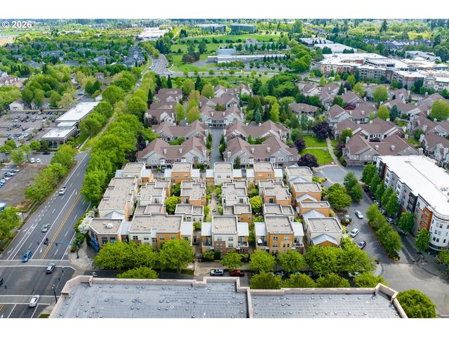 6279 Ne CARILLION Dr 102, Hillsboro, OR 97124