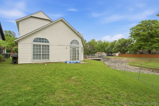 7932 S 77th East Avenue, Tulsa, OK 74133