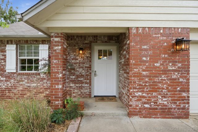 7932 S 77th East Avenue, Tulsa, OK 74133