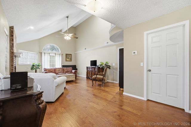 7932 S 77th East Avenue, Tulsa, OK 74133