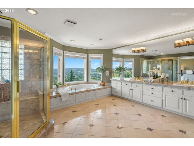 18500 RAY RIDGE Dr, Lake Oswego, OR 97034