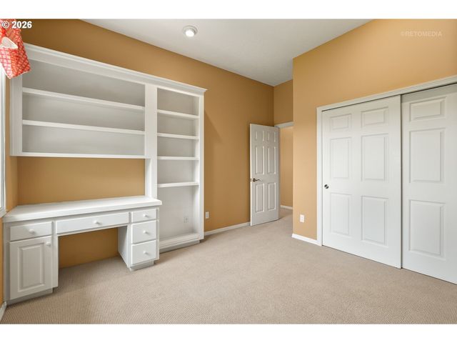 18500 RAY RIDGE Dr, Lake Oswego, OR 97034