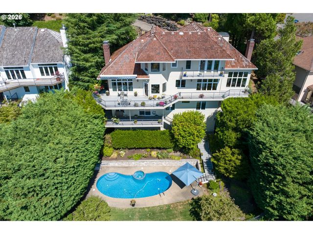 18500 RAY RIDGE Dr, Lake Oswego, OR 97034