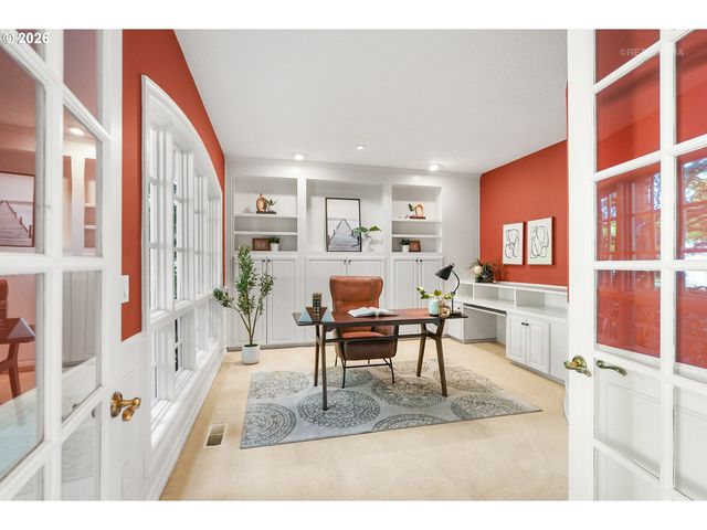 18500 RAY RIDGE Dr, Lake Oswego, OR 97034