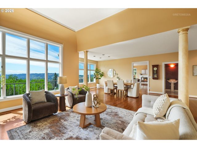 18500 RAY RIDGE Dr, Lake Oswego, OR 97034