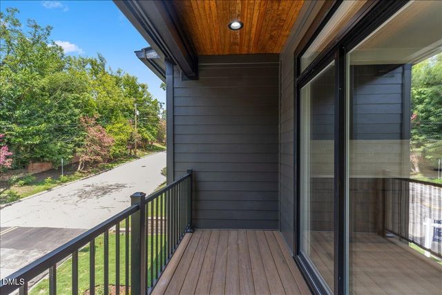 720 Oakwood Avenue 102, Raleigh, NC 27601