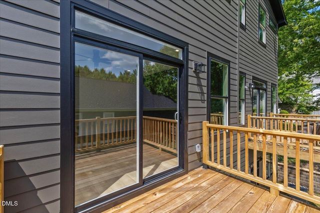 720 Oakwood Avenue 102, Raleigh, NC 27601