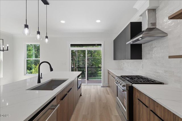 720 Oakwood Avenue 102, Raleigh, NC 27601