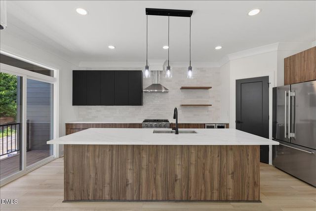 720 Oakwood Avenue 102, Raleigh, NC 27601