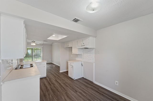 10407 Lantry Way, Houston, TX 77038