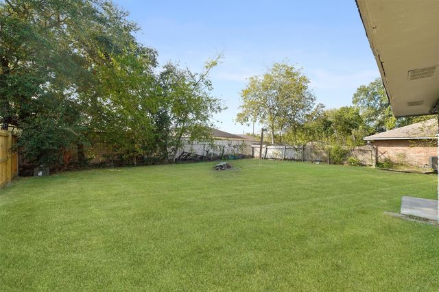 10407 Lantry Way, Houston, TX 77038