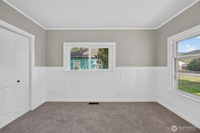 902 Fidalgo Street, Sedro Woolley, WA 98284