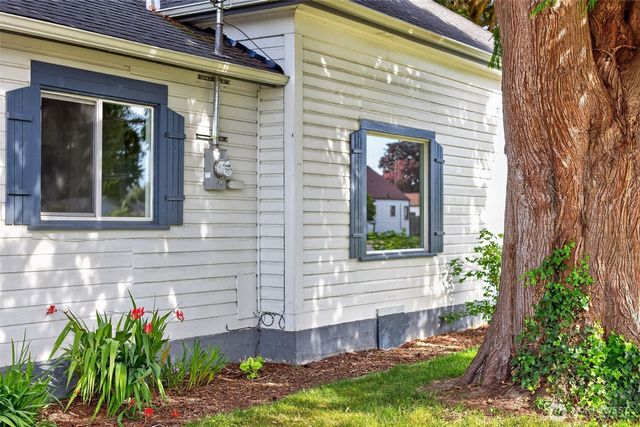 902 Fidalgo Street, Sedro Woolley, WA 98284