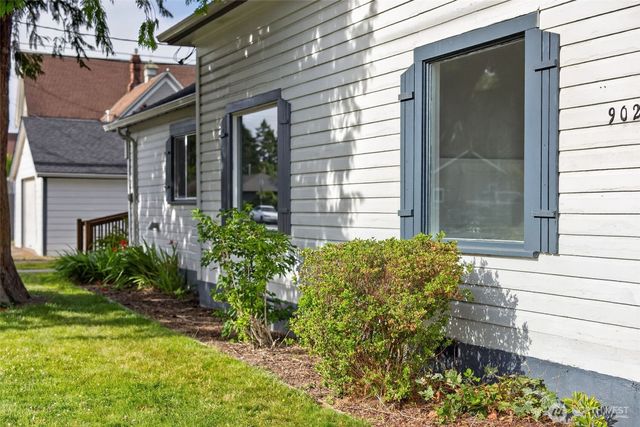 902 Fidalgo Street, Sedro Woolley, WA 98284