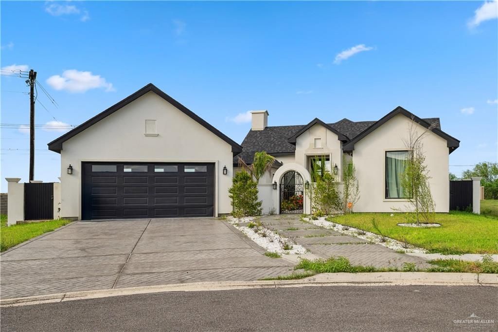 3300 Saint Honore Drive, Mcallen, TX 78541