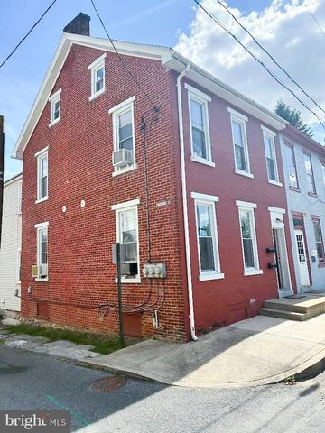 924 WATER ST, Lebanon, PA 17046