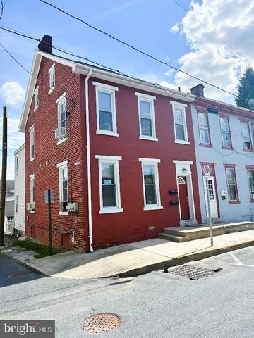 924 WATER ST, Lebanon, PA 17046