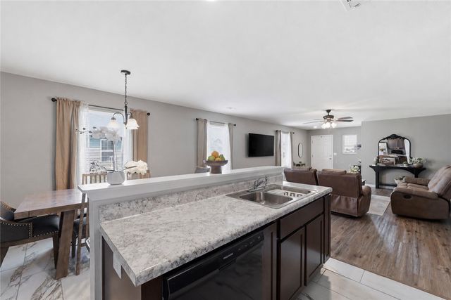 1801 E Annette Drive, Siloam Springs, AR 72761