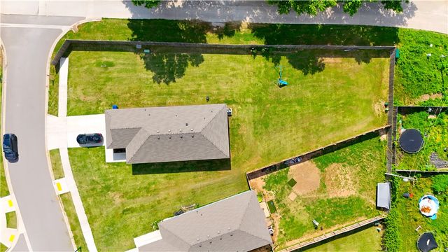 1801 E Annette Drive, Siloam Springs, AR 72761
