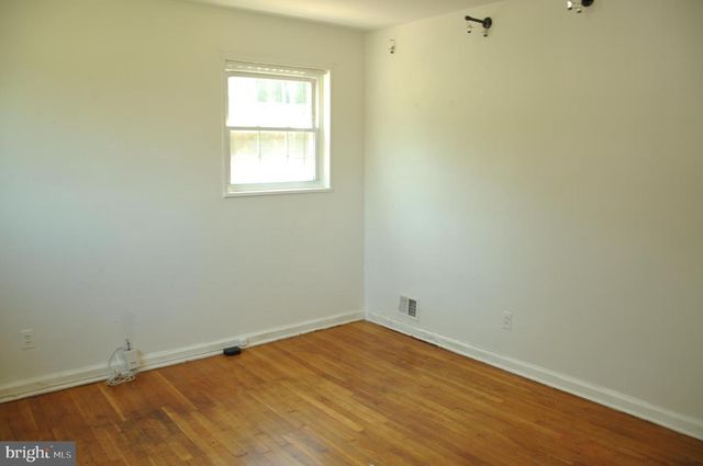 11712 VEIRS MILL RD, Silver Spring, MD 20902