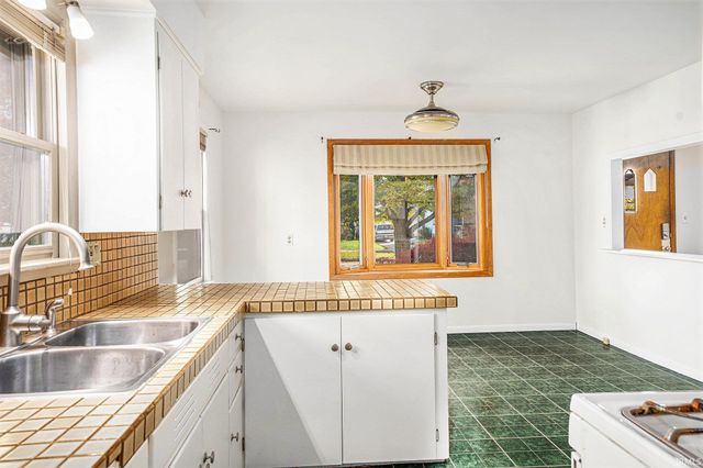 1106 Strong Avenue, Elkhart, IN 46514